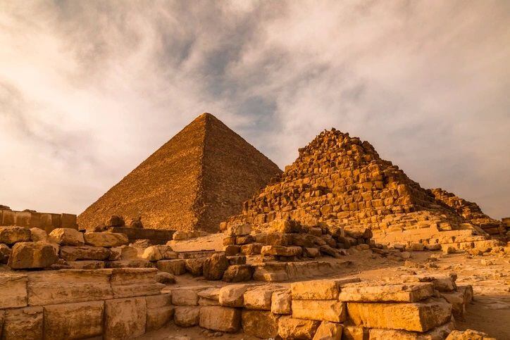investigación revela desconocido vínculo entre los cerros de chile y las pirámides de egipto
