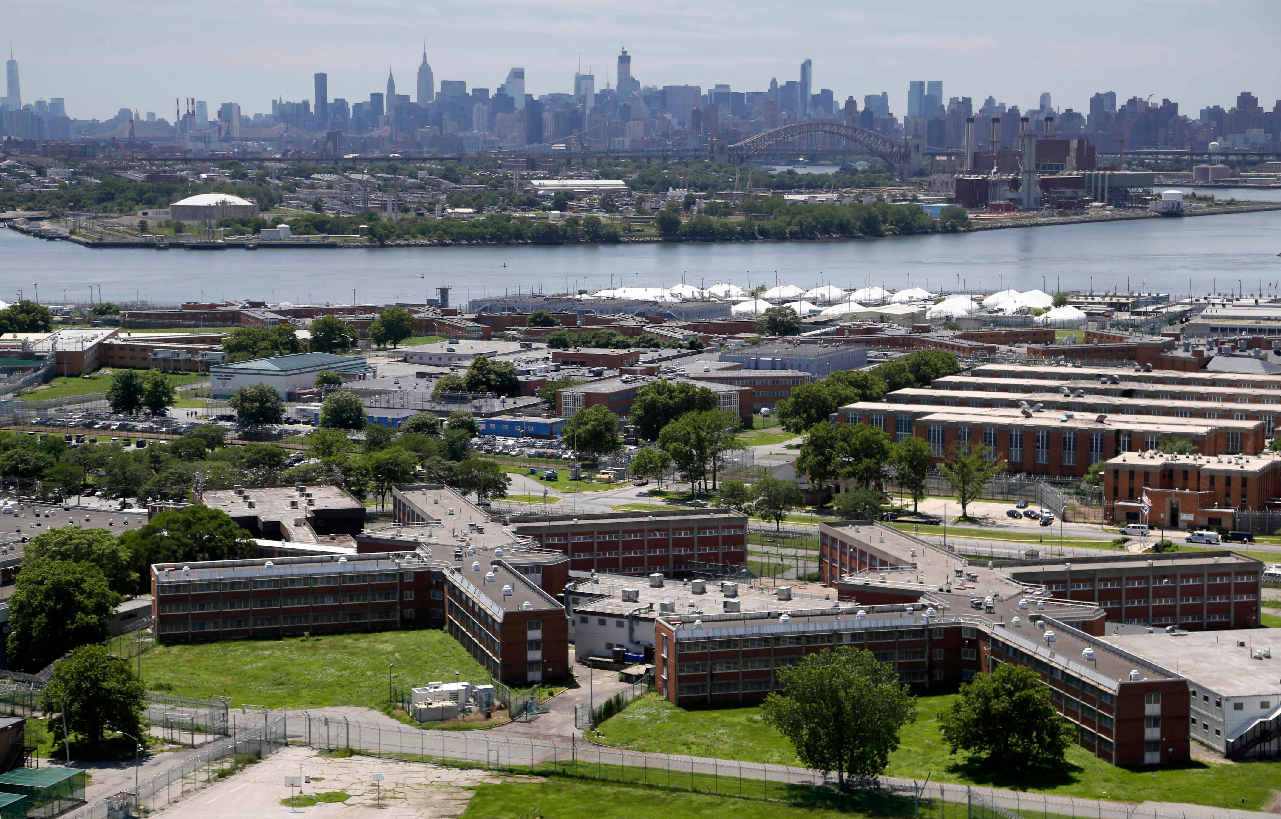 rikers island ‘prepared’ for trump if former president jailed, insists new york mayor