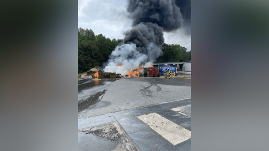 Multiple fire departments fighting fire at Arab recycling plant<br><br>