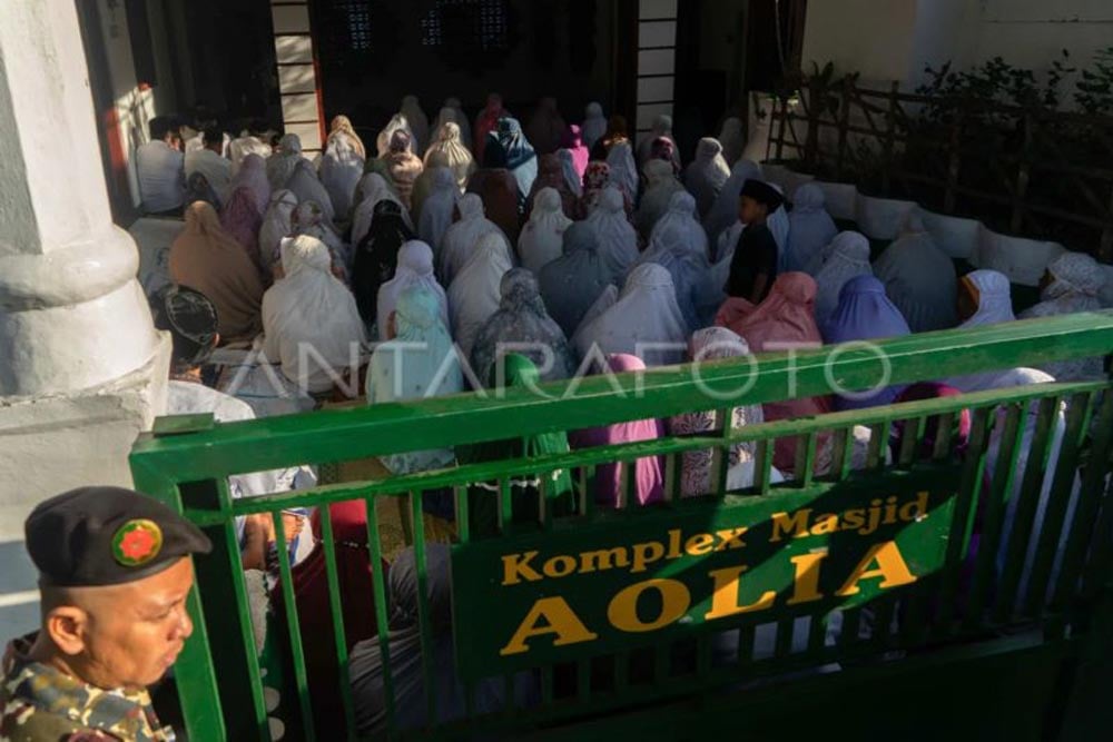 Pemimpin Jemaah Aolia Klarifikasi 'Telepon Allah', Mbah Benu: Saya ...