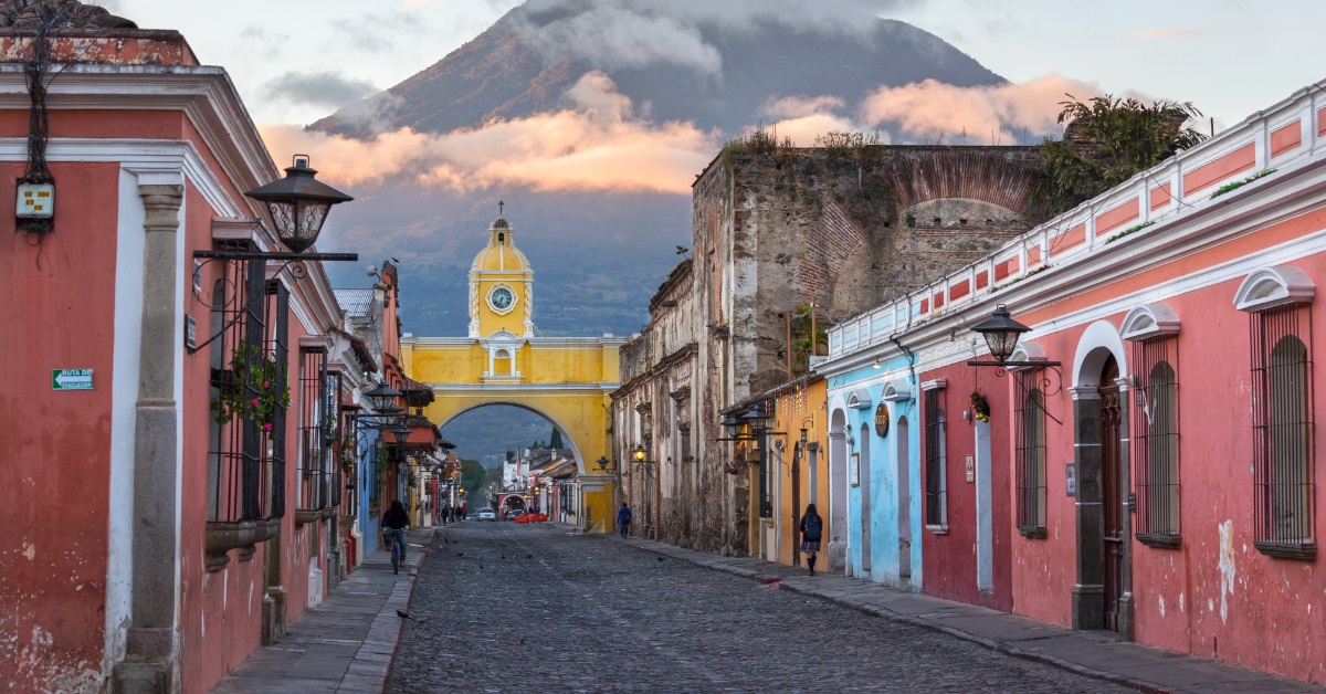 9 Breathtaking Retirement Destinations In Central America (We Love #3!)