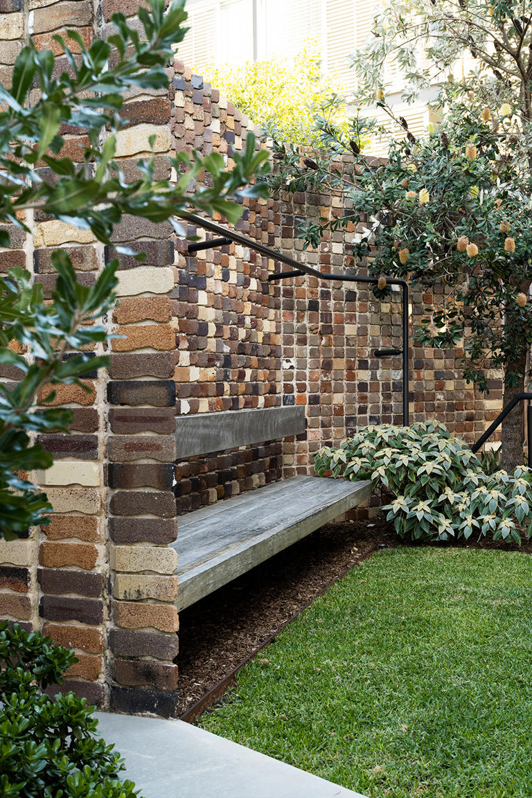 The 5 best ways to make your backyard look expensive