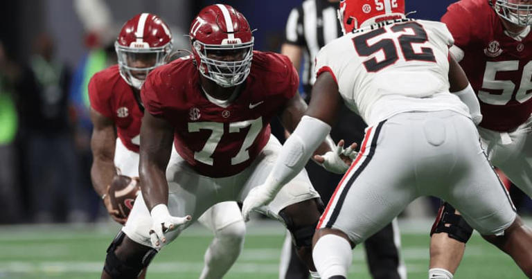 Alabama offensive lineman Jaeden Roberts ‘fine’ after injury in ...