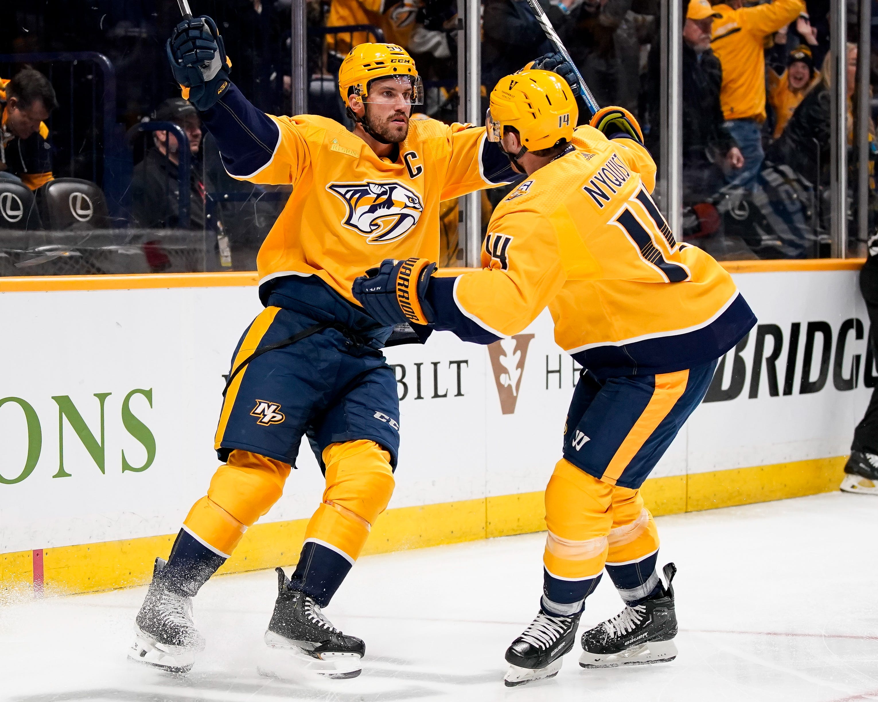 Tommy Novak Scores Twice As Nashville Predators Win 6-4 Over Columbus ...