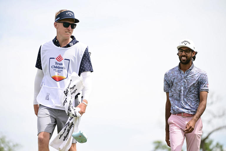 Who is Akshay Bhatia's caddie? All about the American golfer's bagman