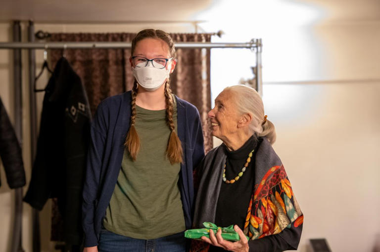 Utah student meets Dr. Jane Goodall after winning essay contest