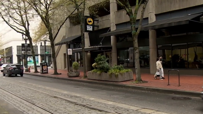 Buffalo Wild Wings in Downtown Portland closes after city terminates lease