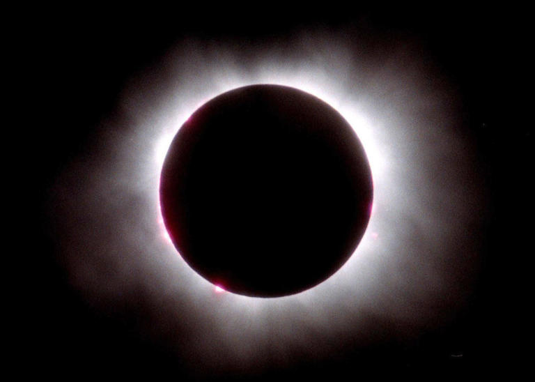 ¿Cuando podrás ver el siguiente eclipse solar en México?