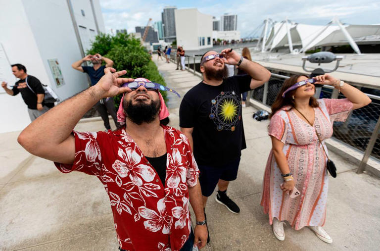 When is the best time to watch the solar eclipse in Miami and Florida