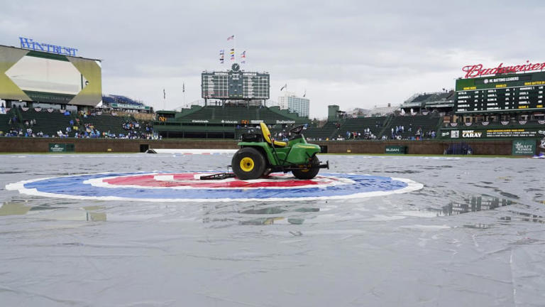 Dodgers-Cubs restart time: Rain delay updates for Wrigley Field, April 7