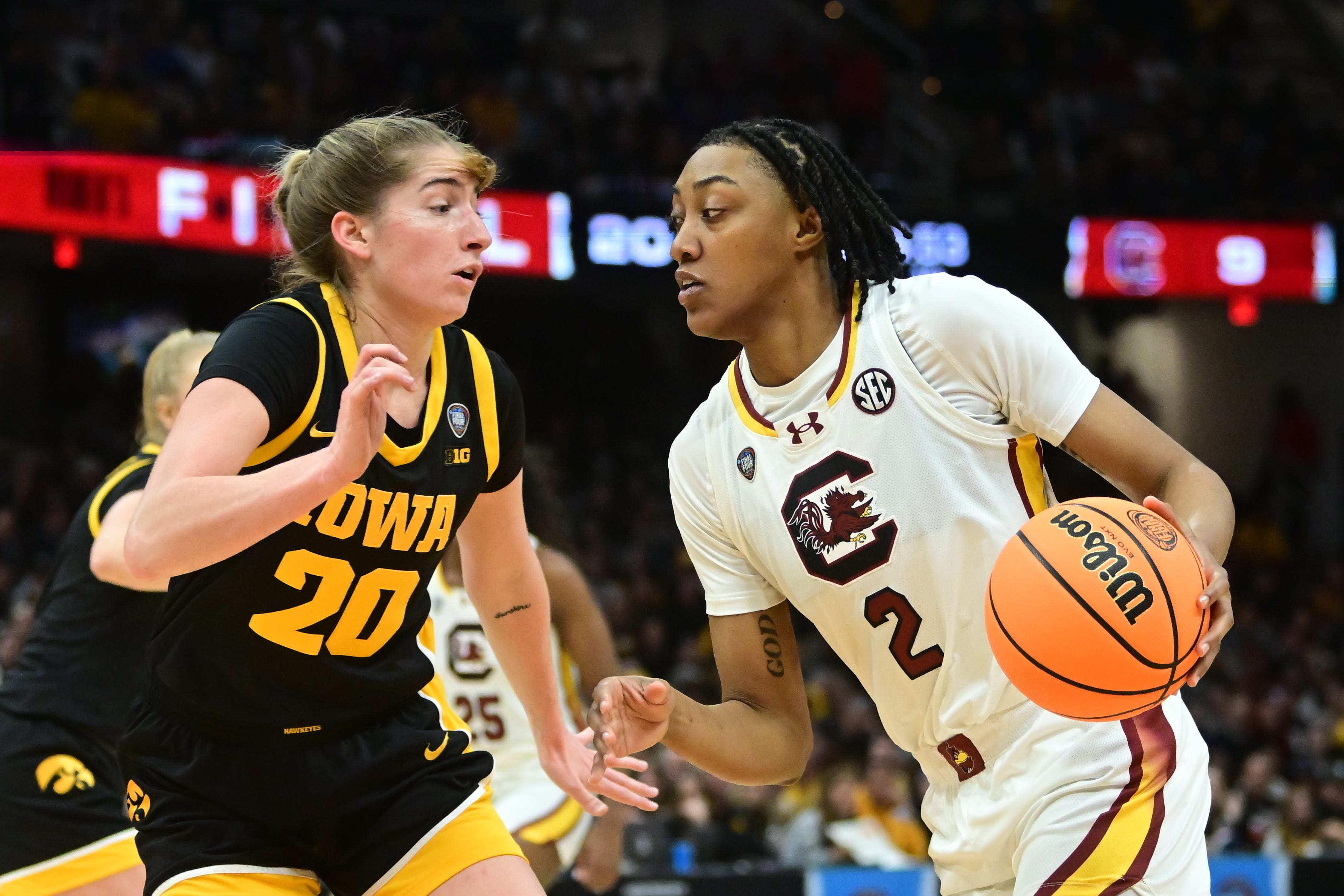 Iowa vs. South Carolina live updates Gamecocks stay on top in third