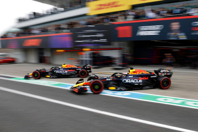 Checo Pérez y Max Verstappen en Japón