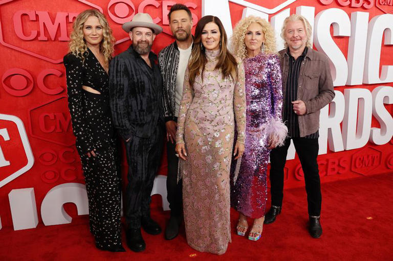 Sugarland and Little Big Town came together at the 2024 CMT Music Awards