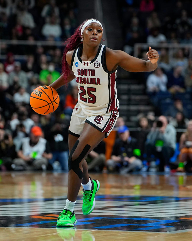 South Carolina's Raven Johnson gets steal and score off Iowa's Caitlin