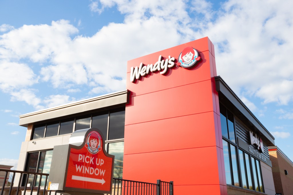 Us Fast Food Giant ‘better Than Mcdonald’s’ Opening Uk Branches