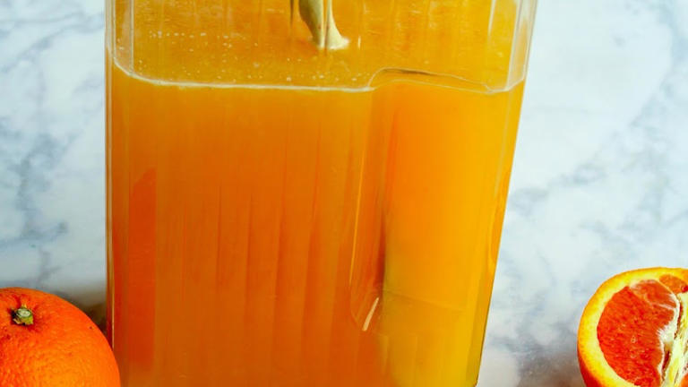 Sweet and tart, this lemonade recipe will really quench your thirst on ...