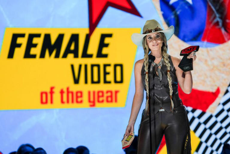 2024 CMT Music Awards Jelly Roll, Lainey Wilson win big, stars pay
