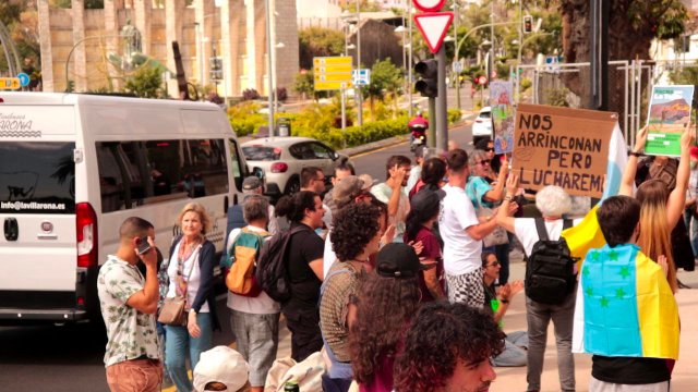 tenerife locals start hunger strike over ‘unsustainable mass tourism’