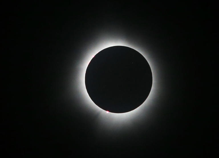 Solar Eclipse 2024: Sun shines again across Northeast Ohio April 8 ...