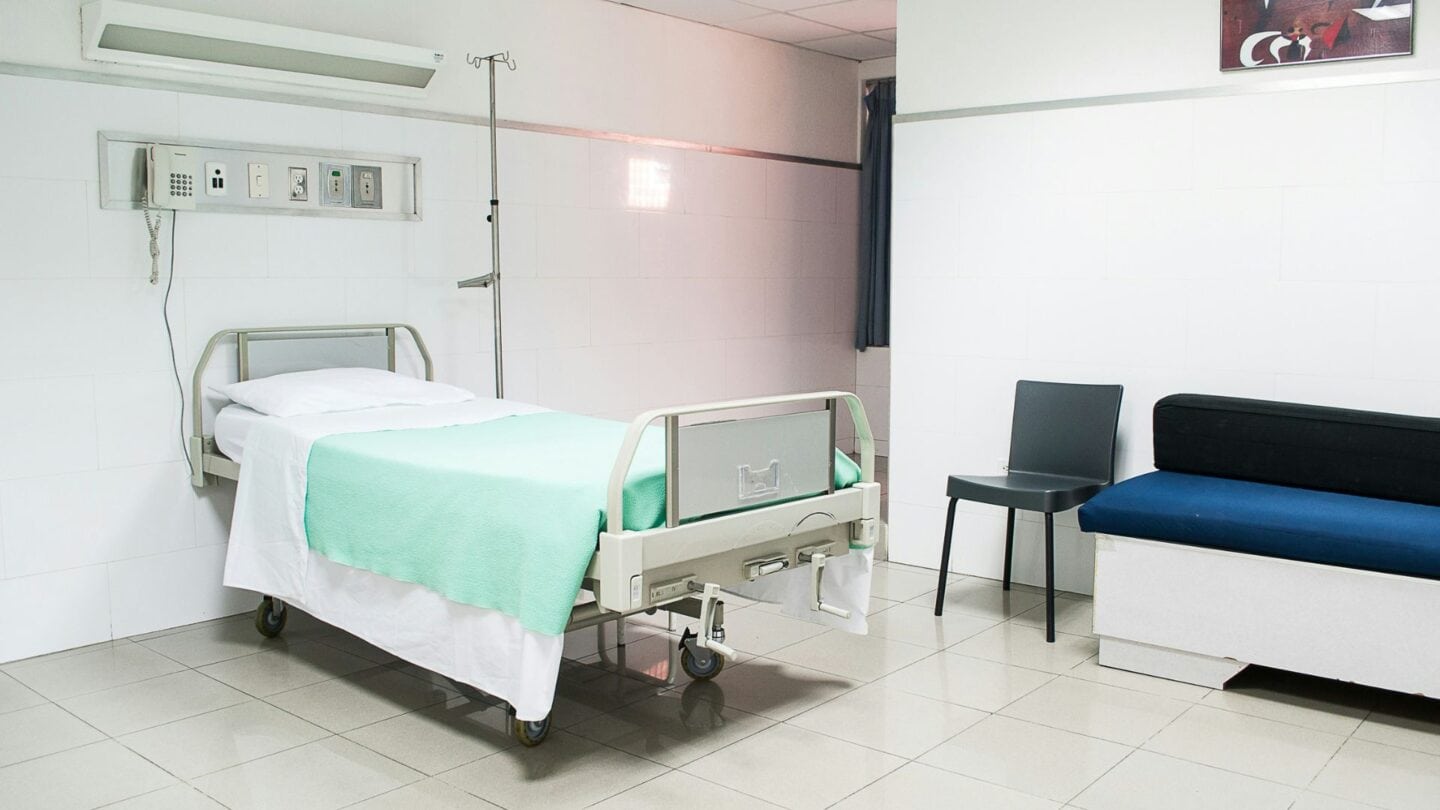 <p><span>It always pays to be prepared for medical emergencies, so you'll be glad to know Mexican and Costa Rican facilities are top-notch. Most Mexican hospitals near prime tourist spots offer excellent healthcare, and Costa Rican healthcare is also not behind.</span></p>