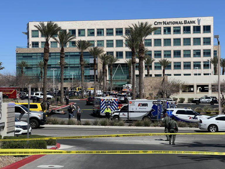 3 dead in shooting at Las Vegas law office