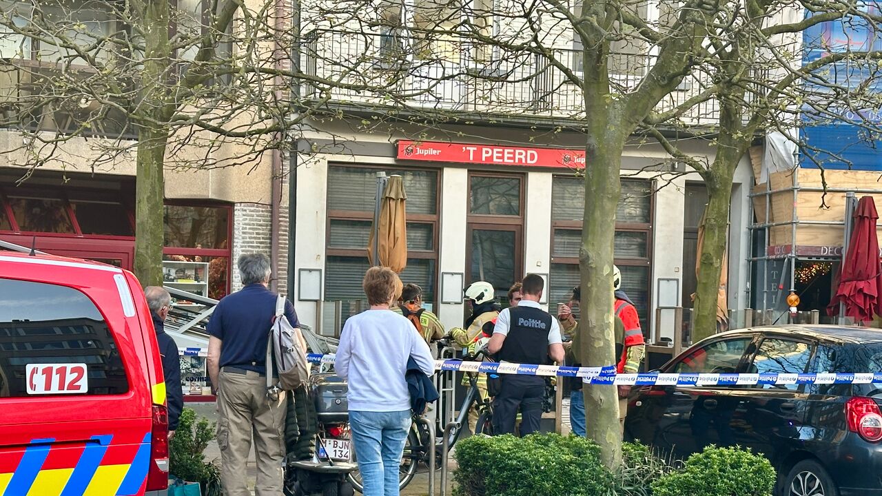 Meisje Van 4 Gewond Door Vallende Brokstukken Op Caféterras In Oostende