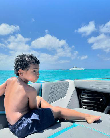 Kim Kardashian Shares New Vacation Snaps of her Kids and Their Cousin ...