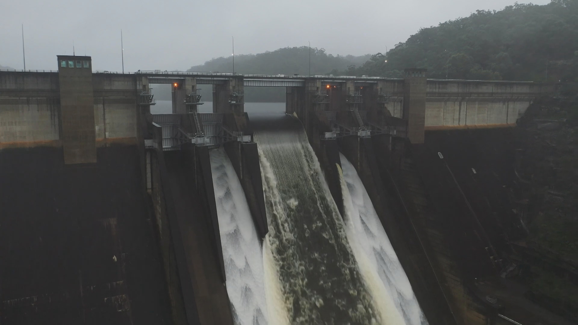 warragamba dam set to spill as flood warnings issued