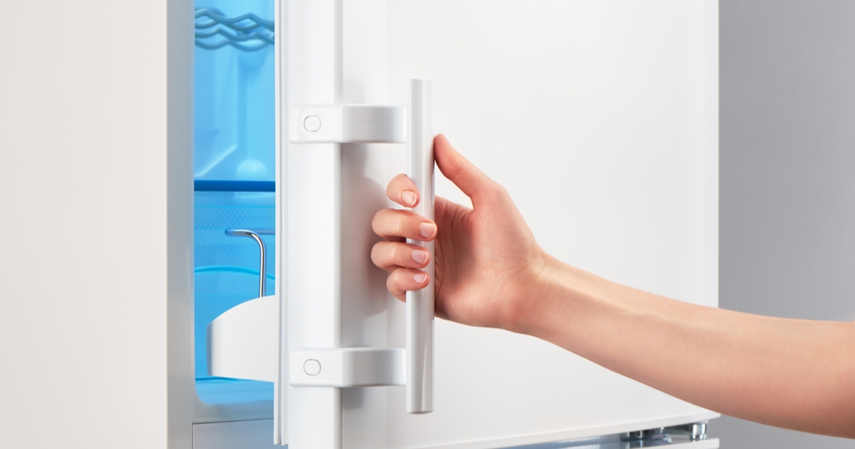 slut med rådden lugt fra køleskabet: med dette nemme trick fjerner du lugten og får appetitten tilbage