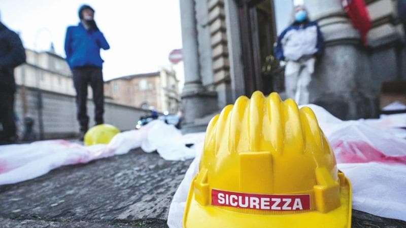 Operaio Folgorato Da Cavi Dell’alta Tensione: Il 59enne Angelo Cotugno ...