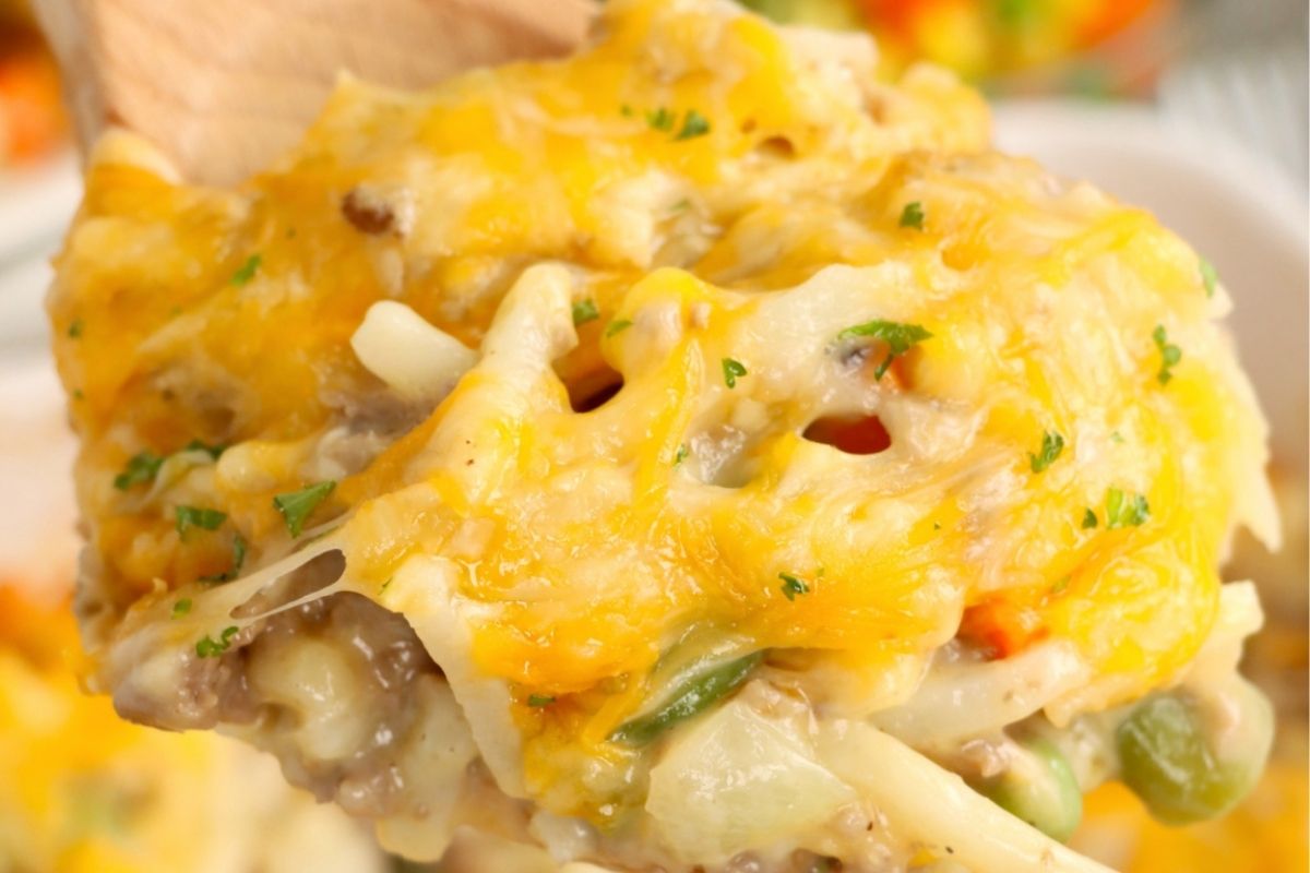 8 Hearty Chicken and Turkey Casserole Recipes