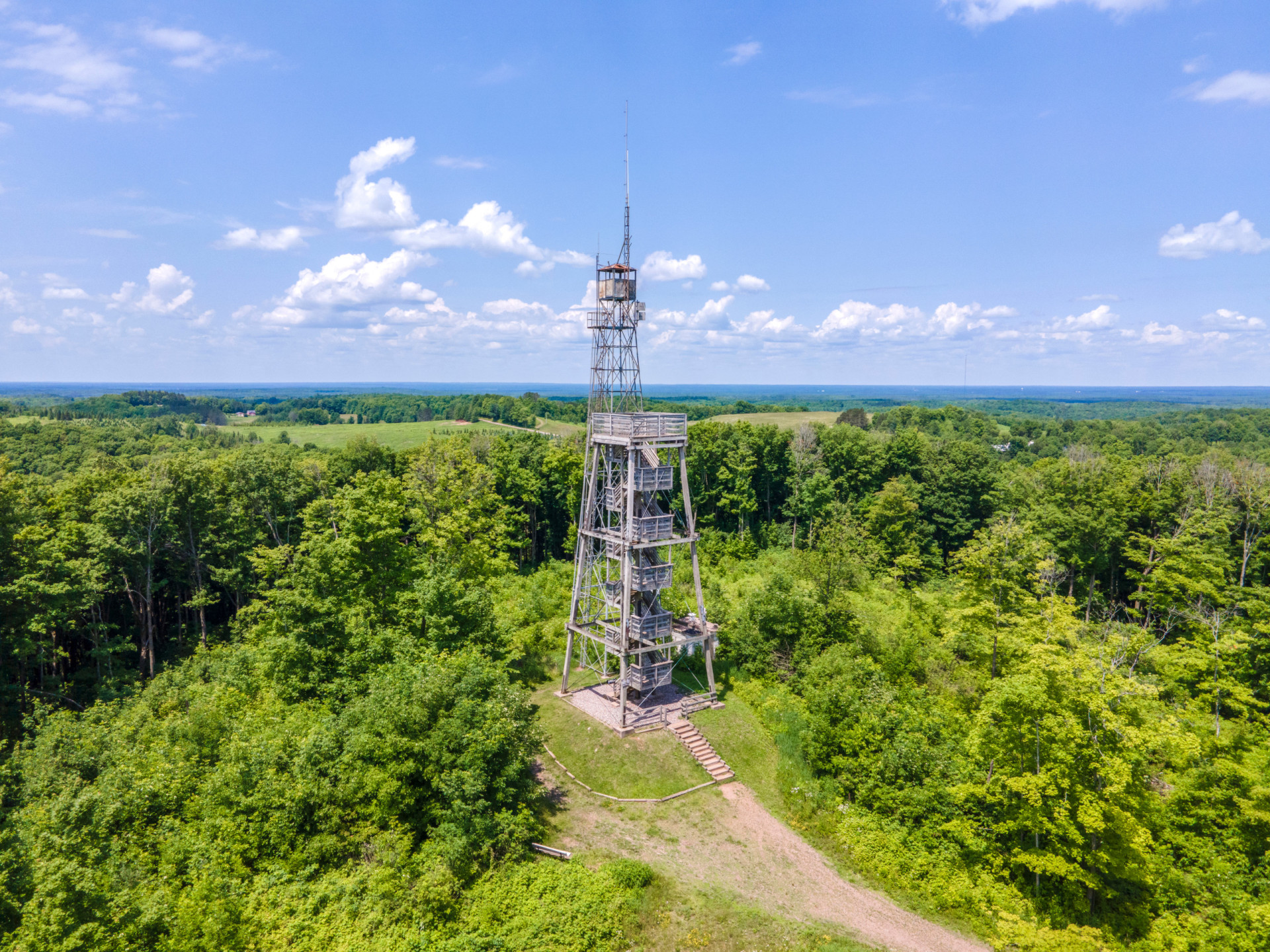 Discover the highest natural elevations in each US state