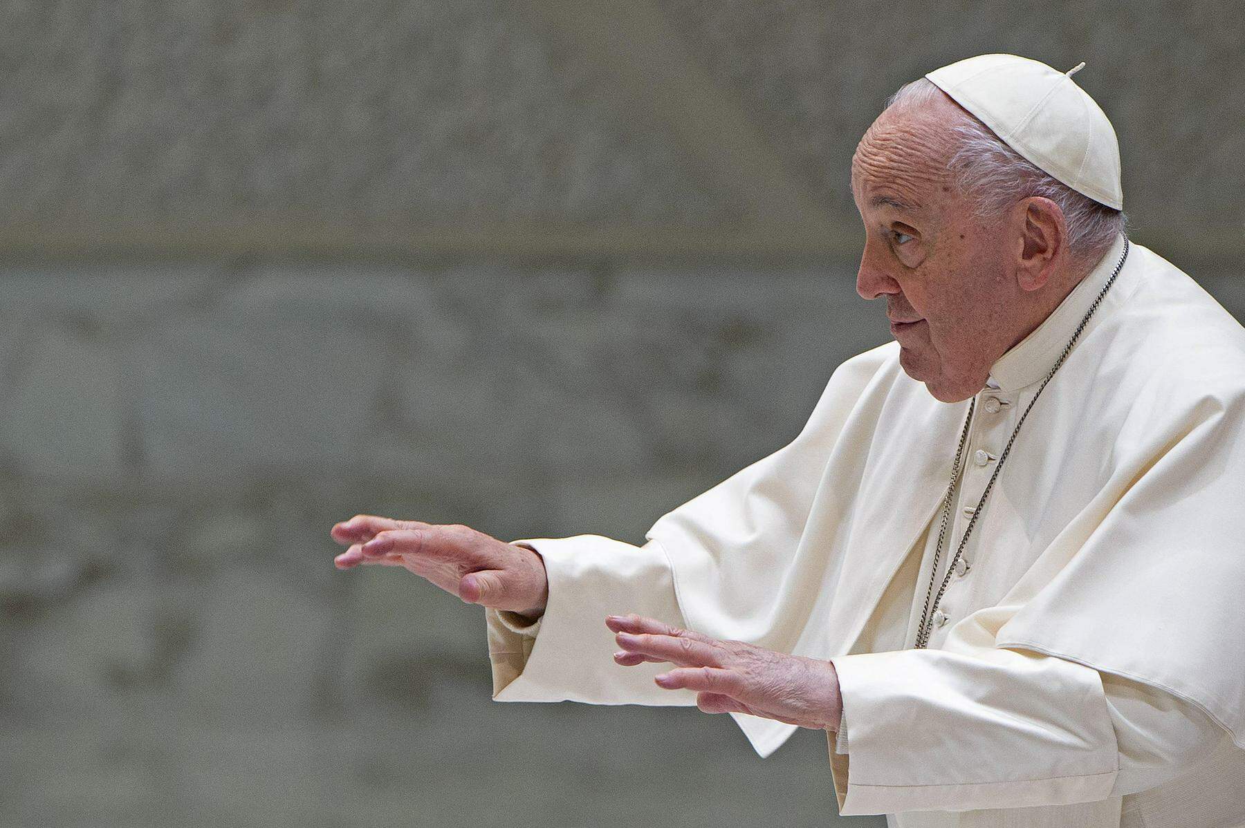 ausschluss vom priesteramt: frauen rebellieren gegen papst franziskus