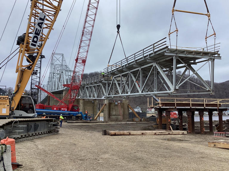 Work Progresses On Mississippi River Bridge At Lansing, Expected To 