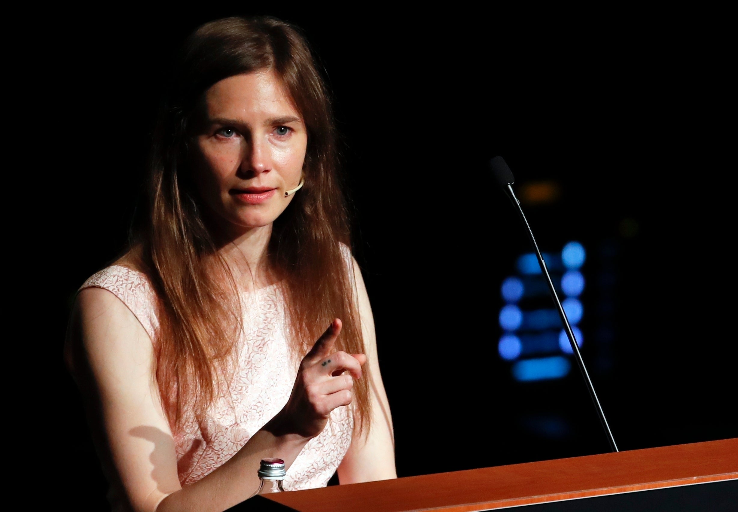 amanda knox faces another new trial in italy