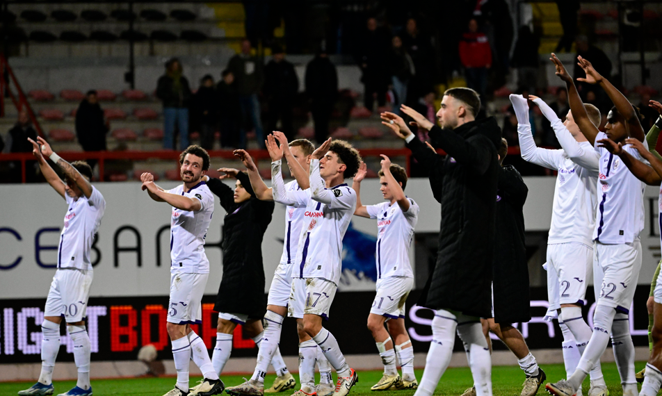 'Anderlecht Op Zoek Naar Nieuwe Hoofdsponsor Voor Volgend Seizoen'