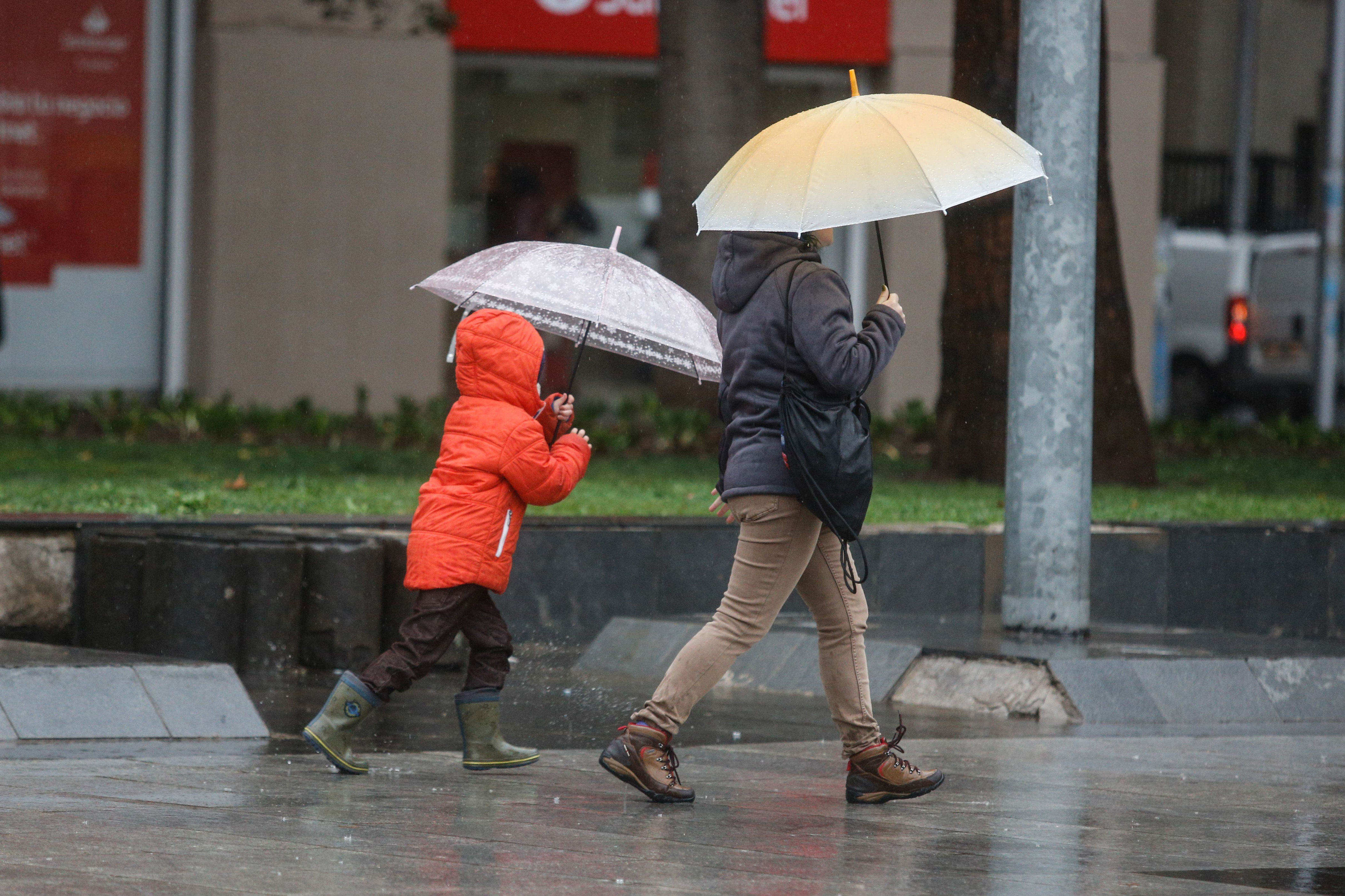 lluvia en santiago: cuántos milímetros podrían caer en el mes de abril según los expertos