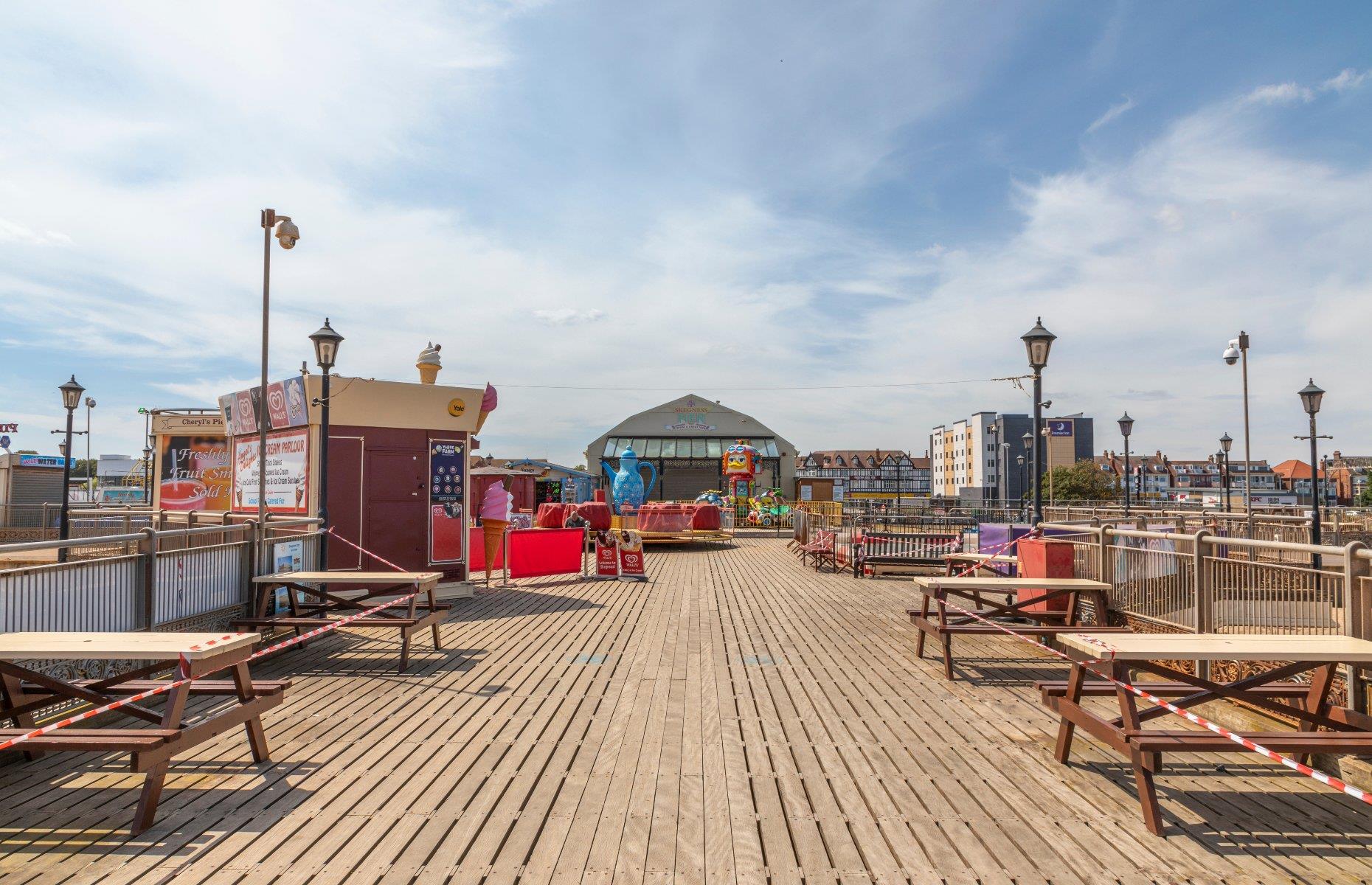 Past And Present: Uk Seaside Towns In Their Heyday And Now