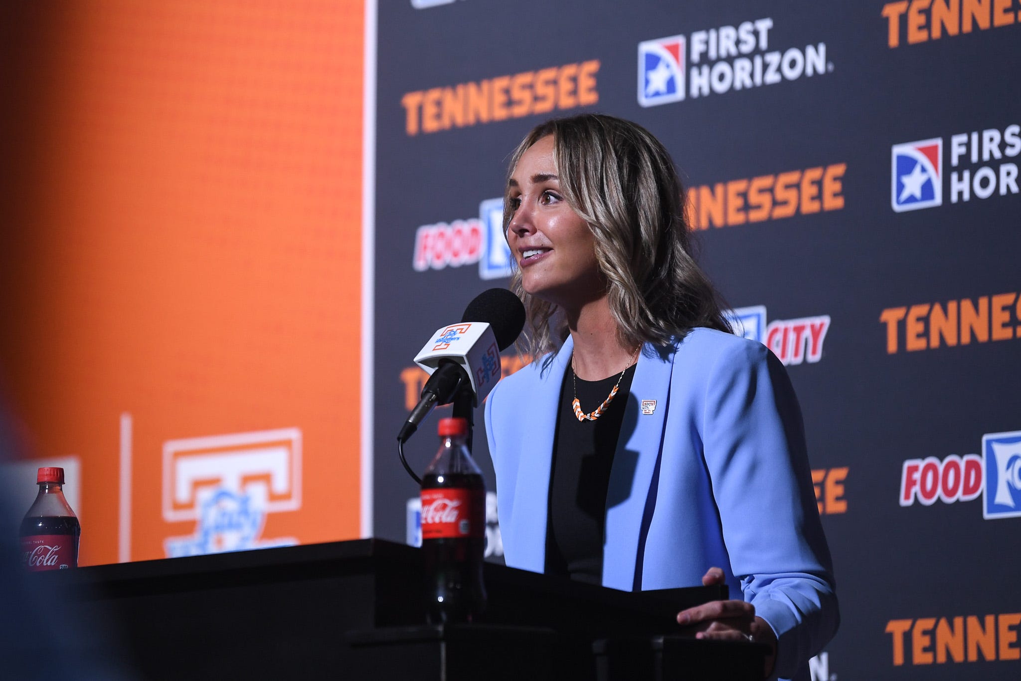 Kim Caldwell Announces Lady Vols Basketball Coaching Staff, Including ...