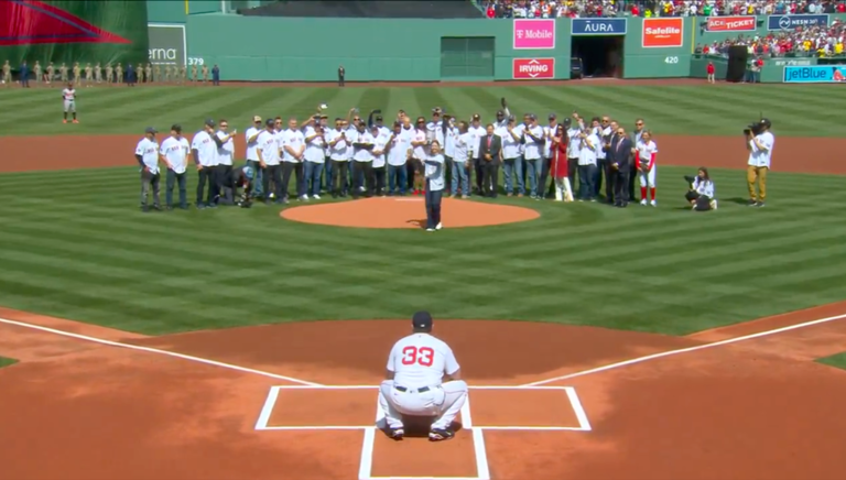 Tim Wakefield’s daughter throws out first pitch at emotional Red Sox ...