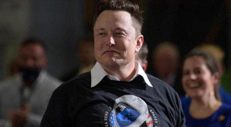 Elon Musk Gives 'Accurate' Nod To Claim That Many Media Outlets Dumped ...