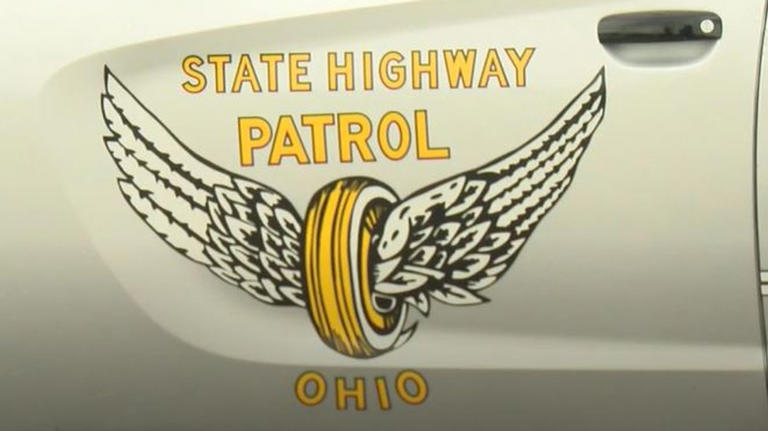 One dies in Tuscarawas County crash