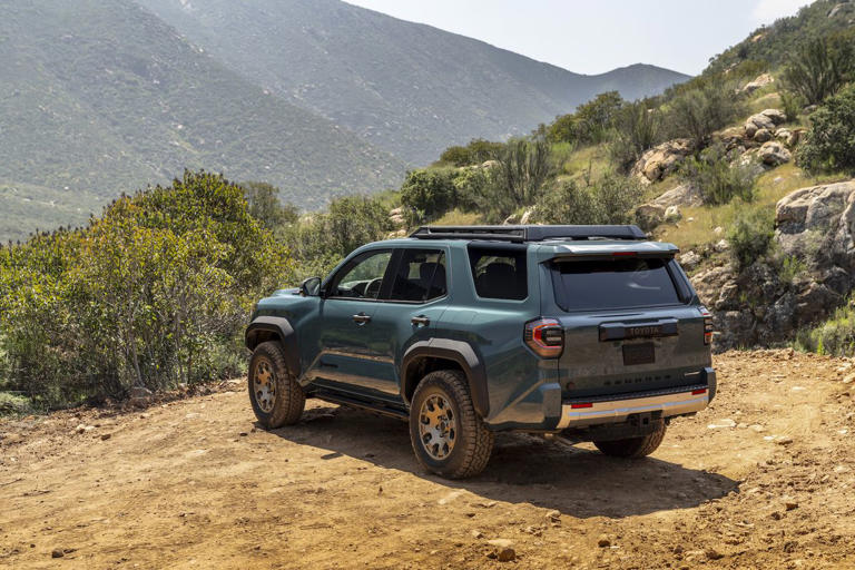 2025 Toyota 4Runner Arrives with Overland-Themed Trailhunter Trim