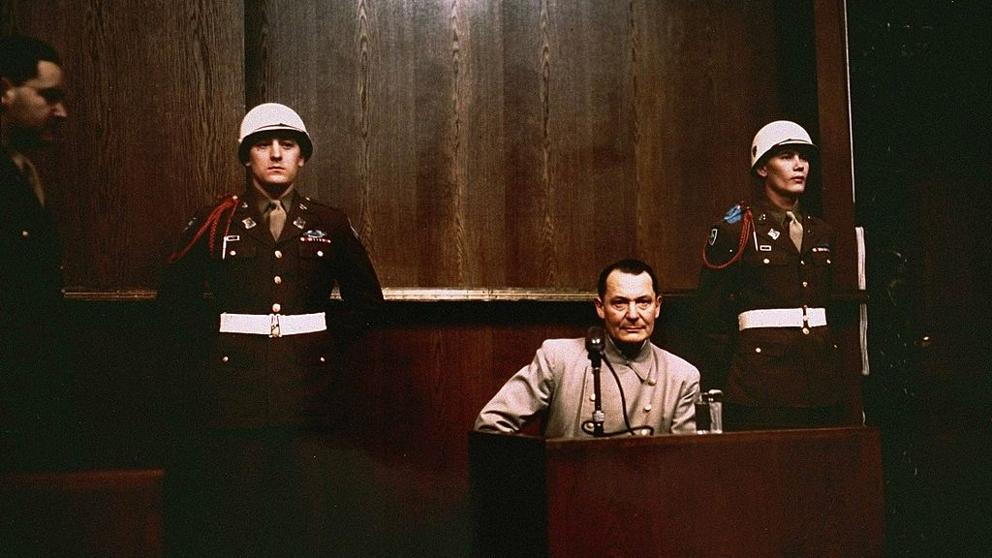 los juicios de núremberg contados por los protagonistas: así se juzgó a los nazis