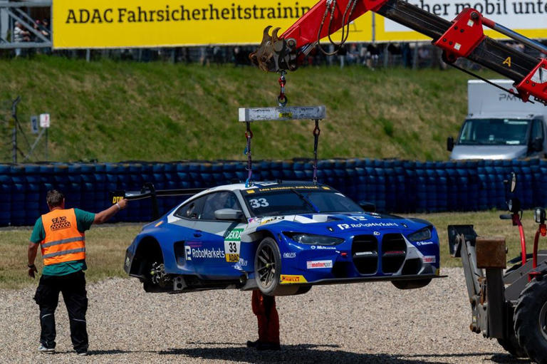 BMW changes wheel rims on M4 GT3 after cracks and accidents