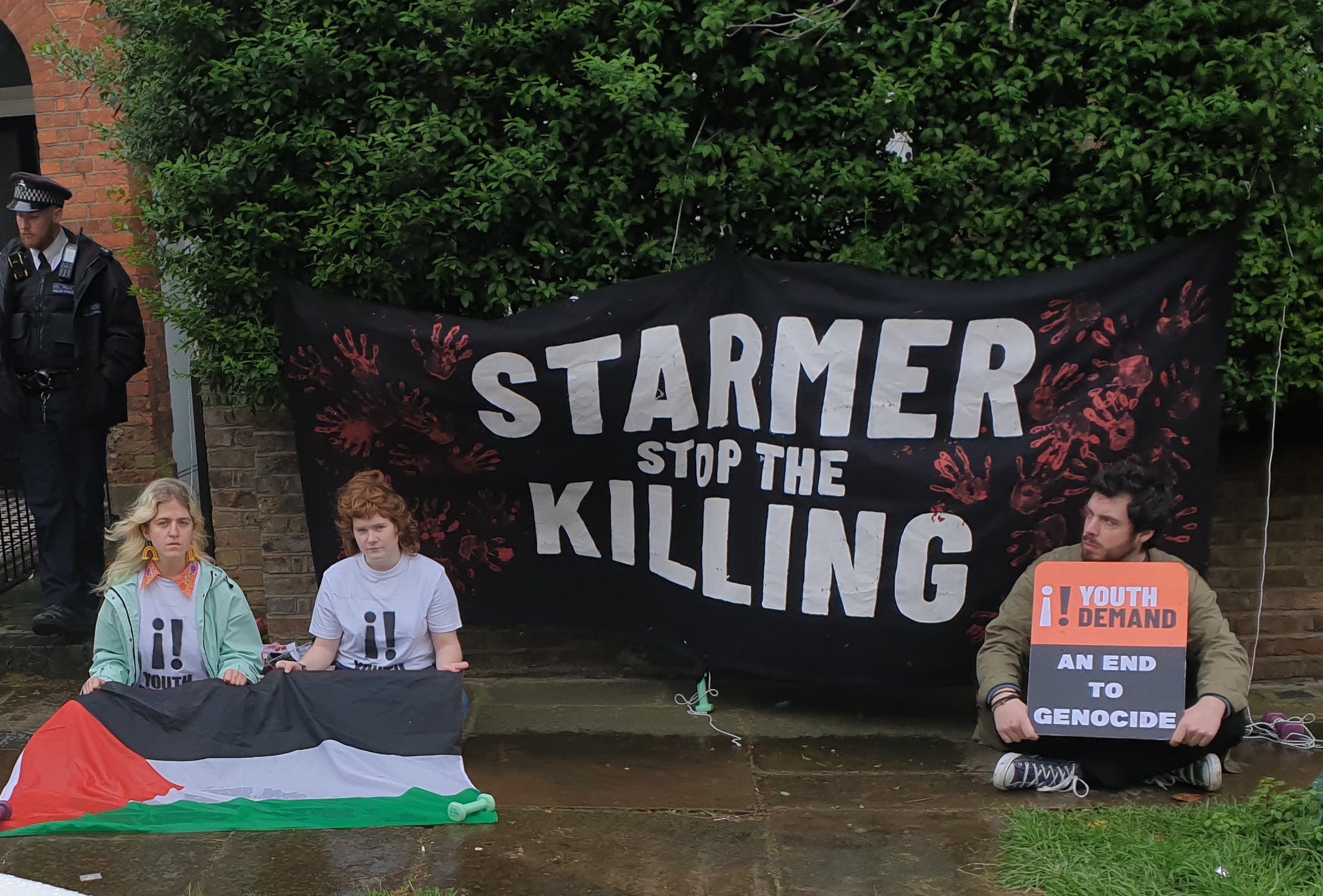 three protesters who targeted keir starmer's london home charged with public order offences
