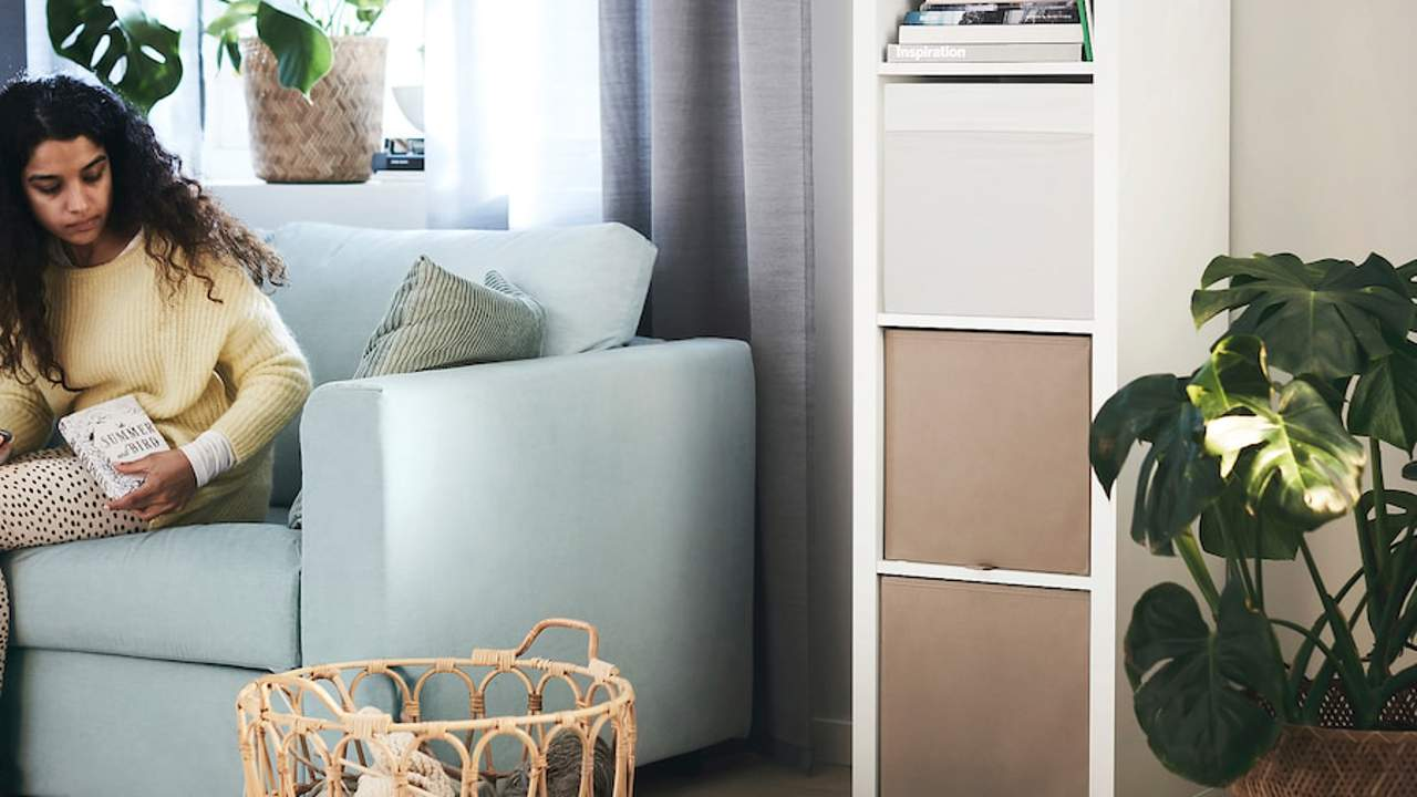 el mueble de almacenaje de ikea perfecto para pisos pequeños: se adapta a diferentes estancias y está rebajado