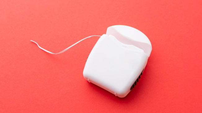 How To Choose Dental Floss Without Pfas And Other Harmful Chemicals