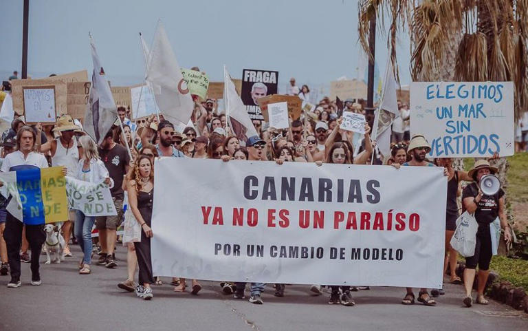 Anti-tourism demonstrations are planned for April 20 in five of the eight Canary Islands - Felipe Ravina Hightres