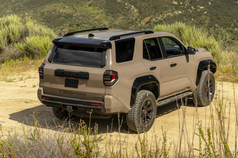 New Toyota 4Runner SUV revealed